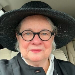 Meet your Posher, Cherie